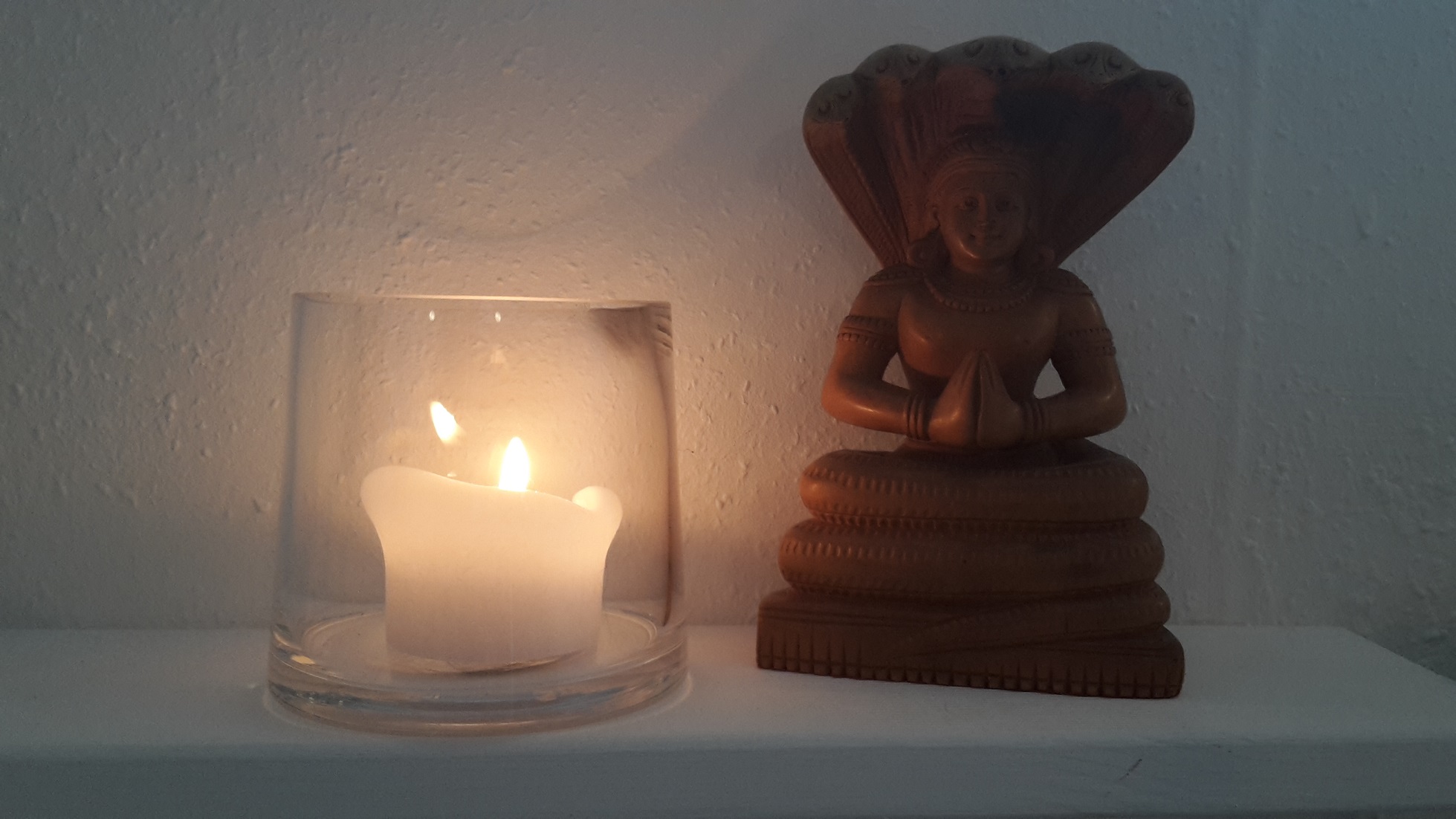 tl_files/content/anmeldung/Patanjali mit Kerze.jpg